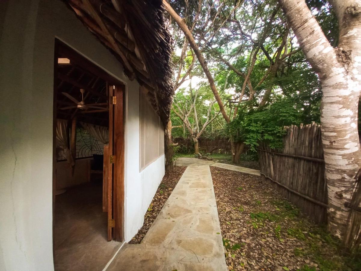 Watamu Beach Cottages B&B 외부 사진