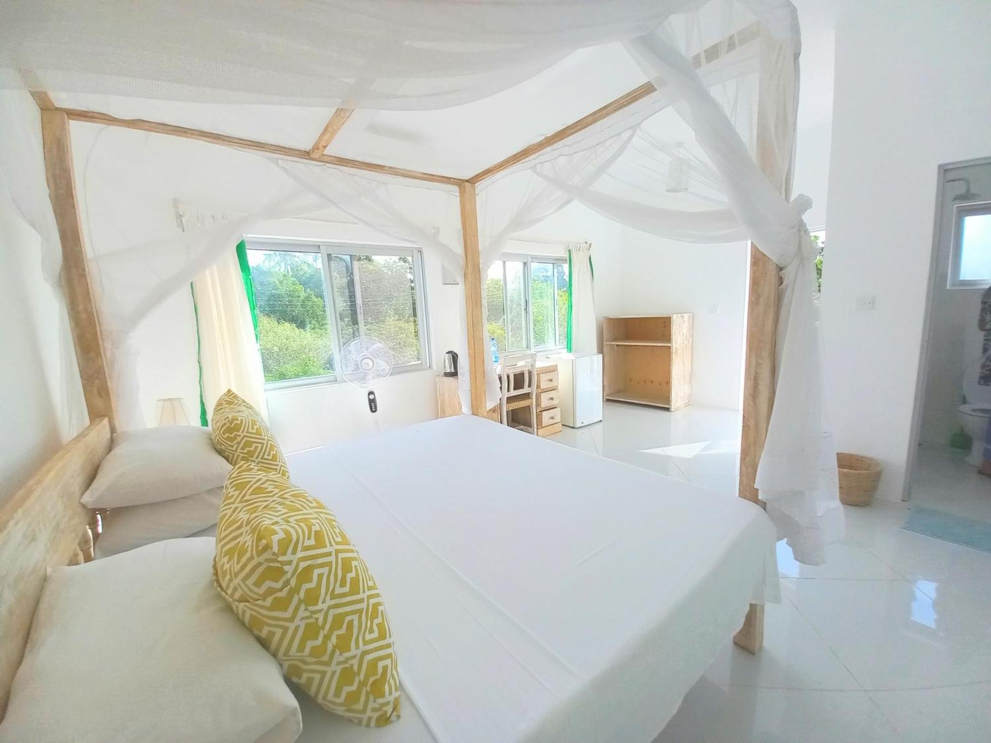 Watamu Beach Cottages B&B 객실 사진